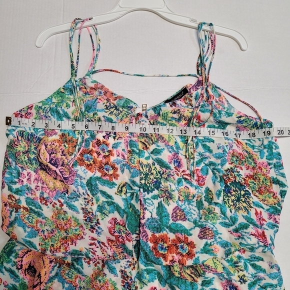 Floral Mini Dress - Picture 9 of 10